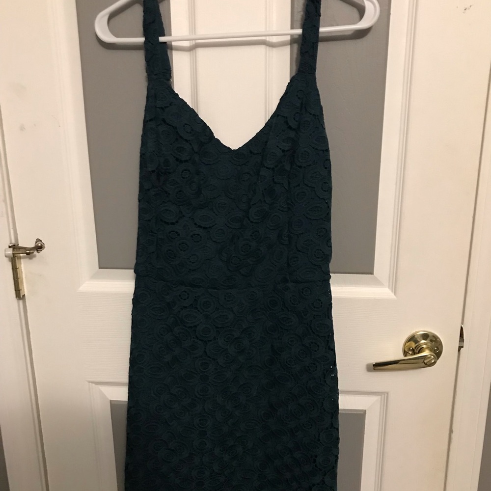 Hollister green dress perfect for Christmas photos